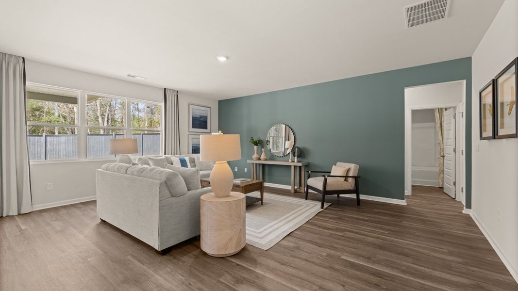 Representative furnished interior of a home built from the Halton by D.R. Horton in Kingston Ranch at Lake Oconee, Buckhead (Image 10).