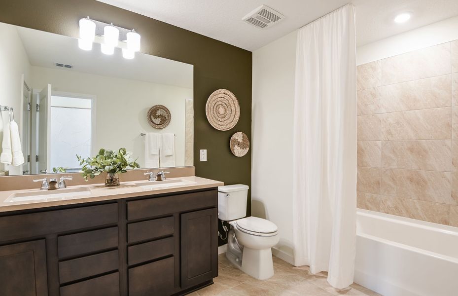 Furnished interior view inside a new home in Riverwood, Zephyrhills (Image 15). Furnished interior view inside a new home in Riverwood, Zephyrhills (Image 15).