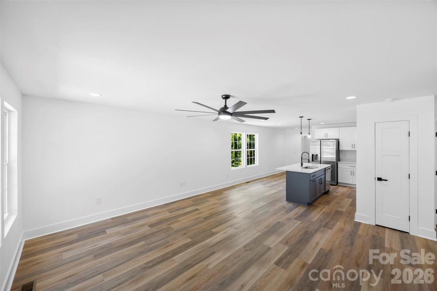 Spacious, unfurnished interior of a new home in , Salisbury (Image 19).