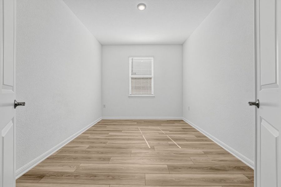 Spacious, unfurnished interior of a new home in Lisso, Pflugerville (Image 26).