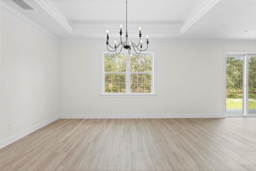 Spacious, unfurnished interior of a new home in , Weeki Wachee (Image 22).