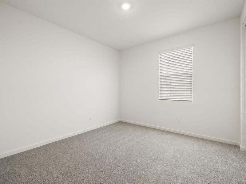 Spacious, unfurnished interior of a new home in Mesquite Mountain Ranch at Frontera, Surprise (Image 12).