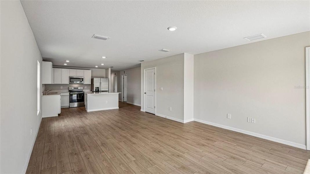 Spacious, unfurnished interior of a new home in Rye Crossing, Parrish (Image 6). Spacious, unfurnished interior of a new home in Rye Crossing, Parrish (Image 6).