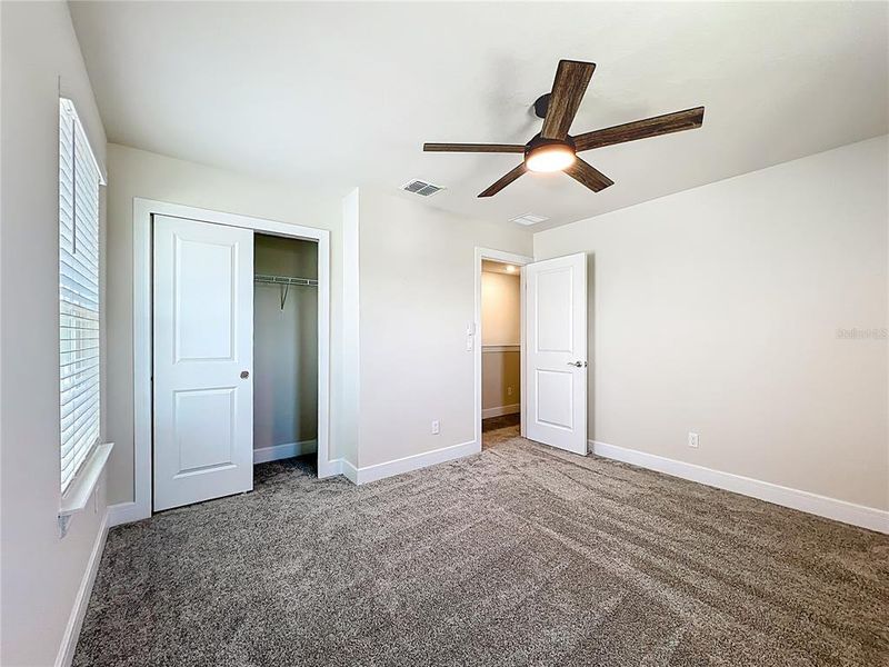 Spacious, unfurnished interior of a new home in Amelia Groves, St. Cloud (Image 42).