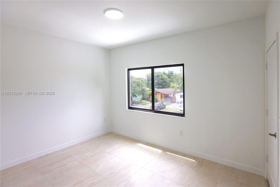 Spacious, unfurnished interior of a new home in , Miami (Image 7).