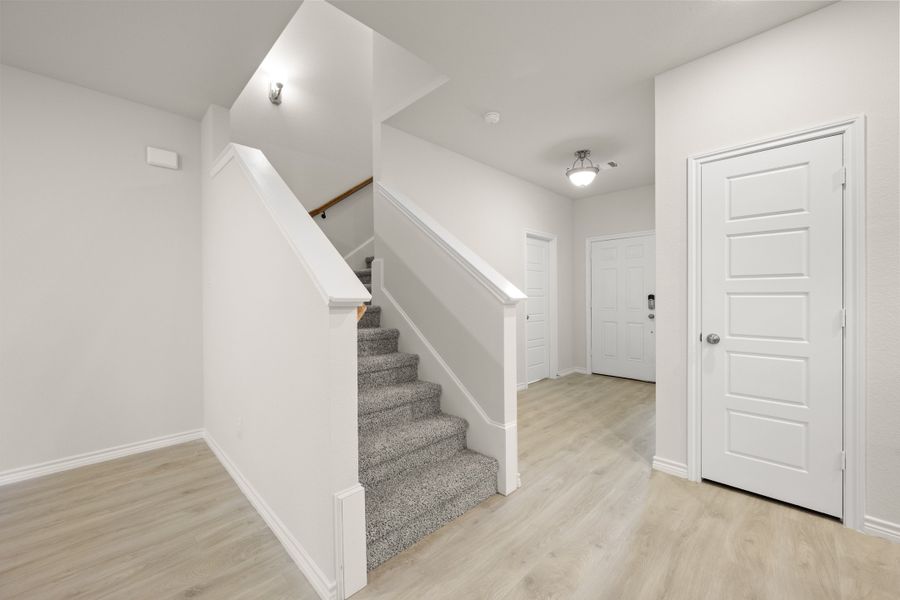 Image 28 of a home in Eagle Cove.