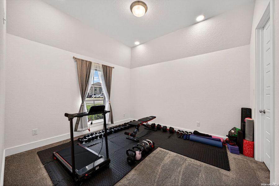 Furnished interior view inside a new home in , Bulverde (Image 13).