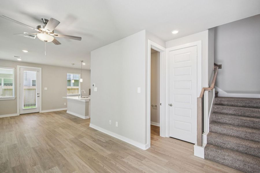 Photo is not of the actual home but is an inspirational photo of builder’s model home and may depict options, furnishings, and/or decorator features that are not included. Photo is not of the actual home but is an inspirational photo of builder’s model home and may depict options, furnishings, and/or decorator features that are not included.