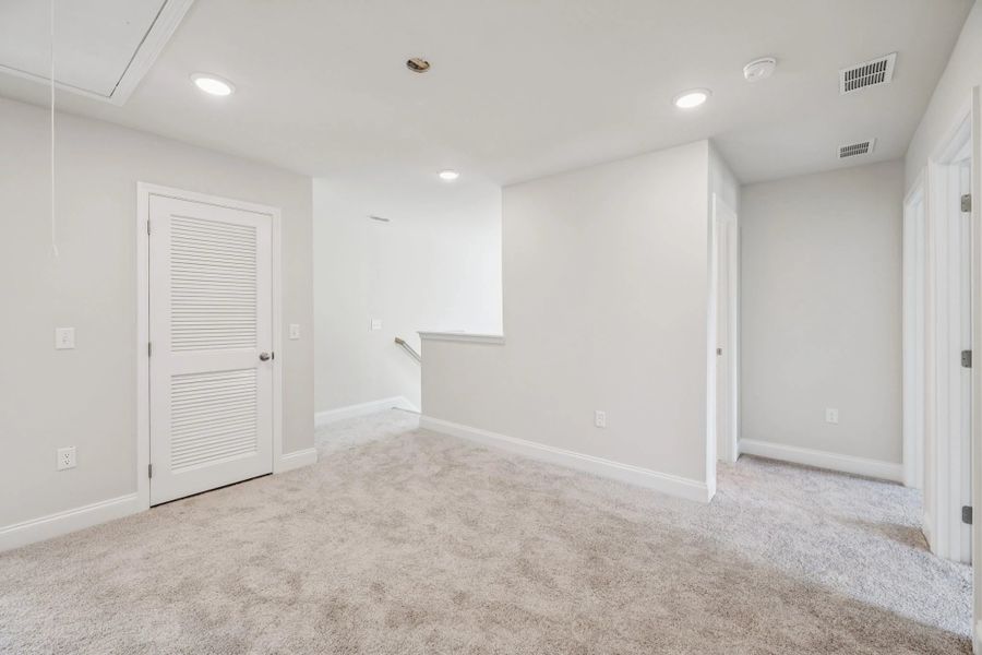 Spacious, unfurnished interior of a new home in Ascent at Arbor Ridge, La Vergne (Image 28). Spacious, unfurnished interior of a new home in Ascent at Arbor Ridge, La Vergne (Image 28).