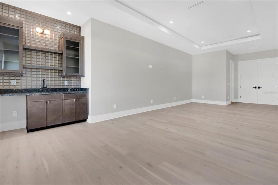 Spacious, unfurnished interior of a new home in , Tampa (Image 74). Spacious, unfurnished interior of a new home in , Tampa (Image 74).