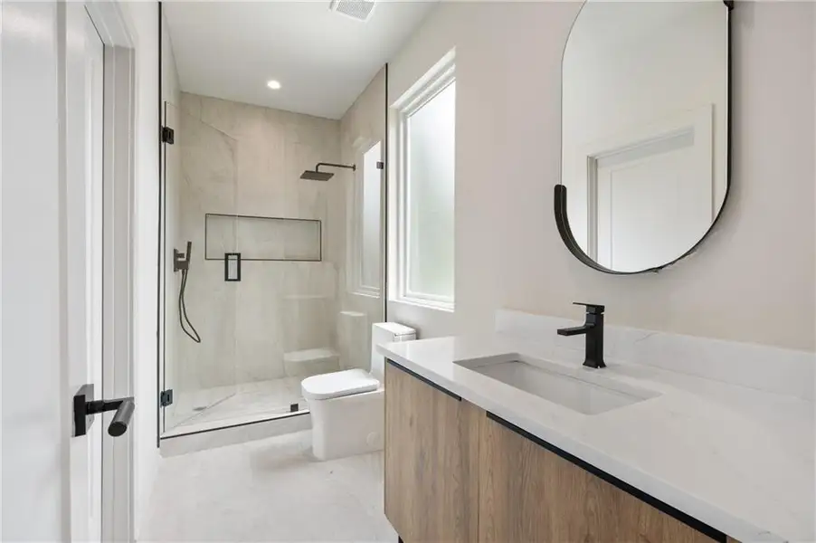 Furnished interior view inside a new home in , Sandy Springs (Image 15).