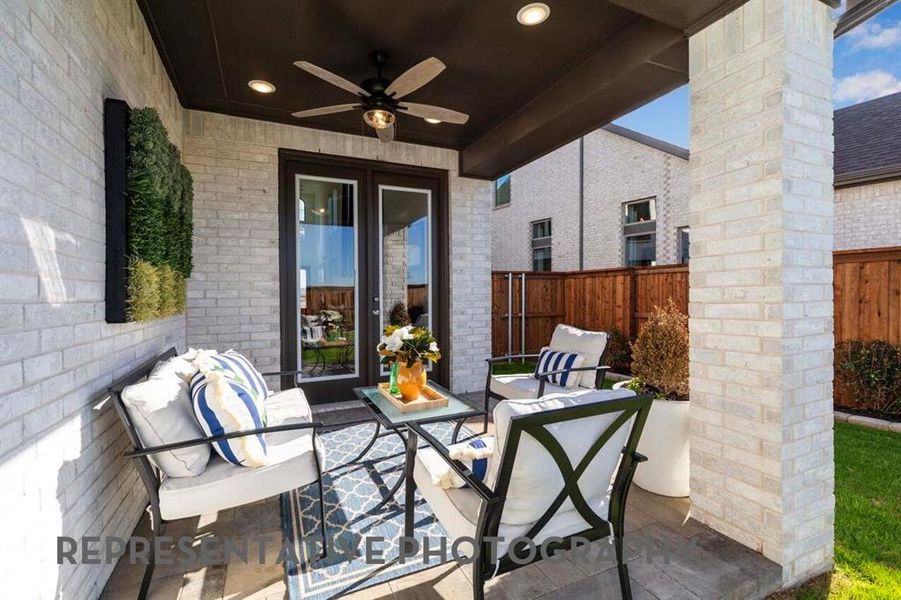 Exterior details and patio area of a home in Goodland, Midlothian (Image 2).