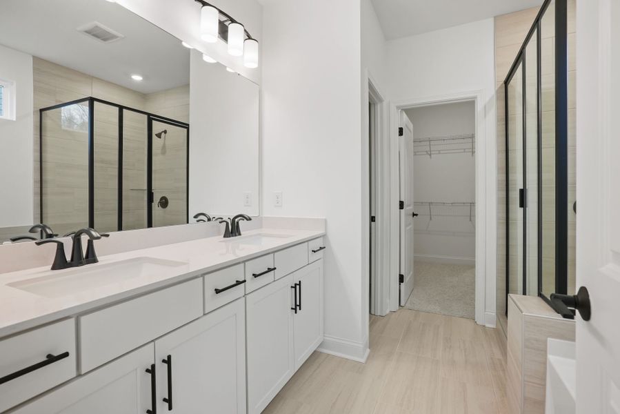 Furnished interior view inside a new home in Forest Creek, Waxhaw (Image 17).