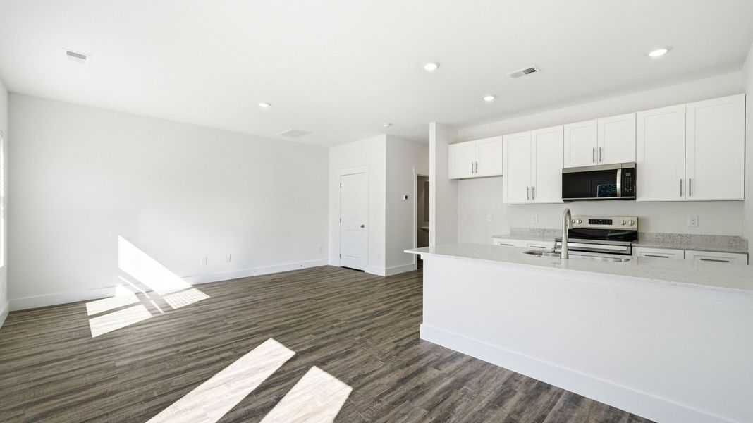 Spacious, unfurnished interior of a new home in The Arbor Townhomes, Kingsport (Image 11). Spacious, unfurnished interior of a new home in The Arbor Townhomes, Kingsport (Image 11).