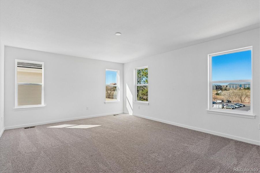 Spacious, unfurnished interior of a new home in The Summit at Meridian, Englewood (Image 19). Spacious, unfurnished interior of a new home in The Summit at Meridian, Englewood (Image 19).
