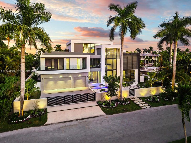 Image 54 of a home in .