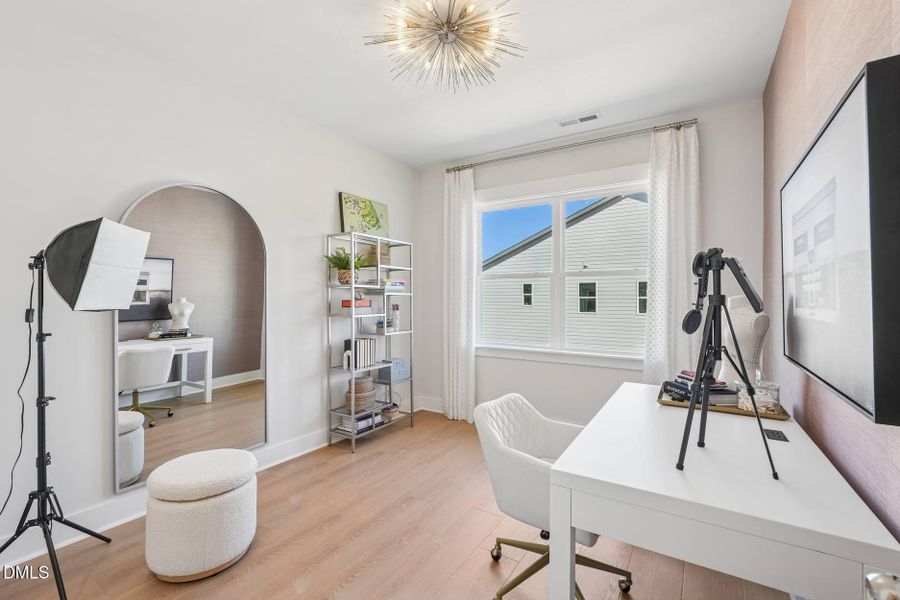 Townes at NoVi_Sampson Model_Bedroom 1_1