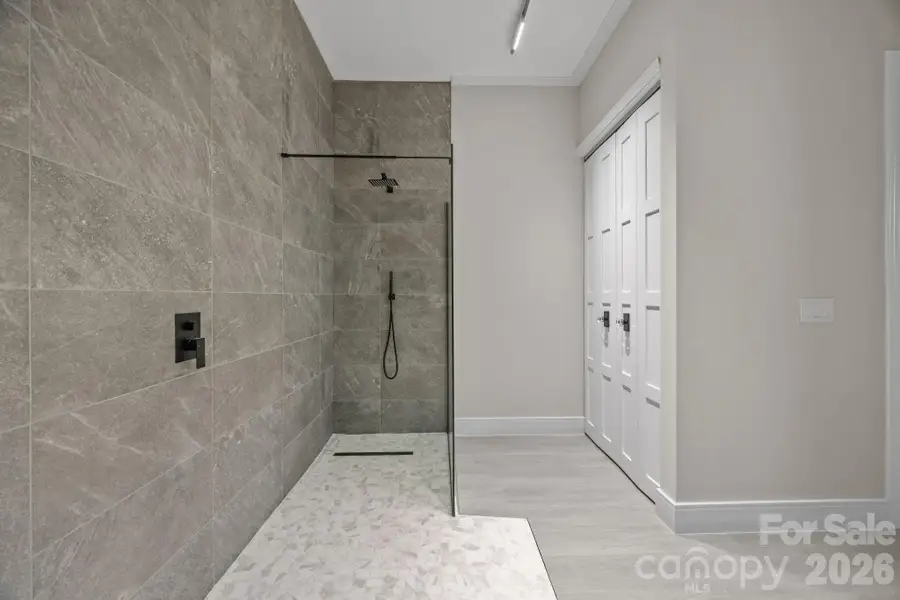 Image 39 of a home in .