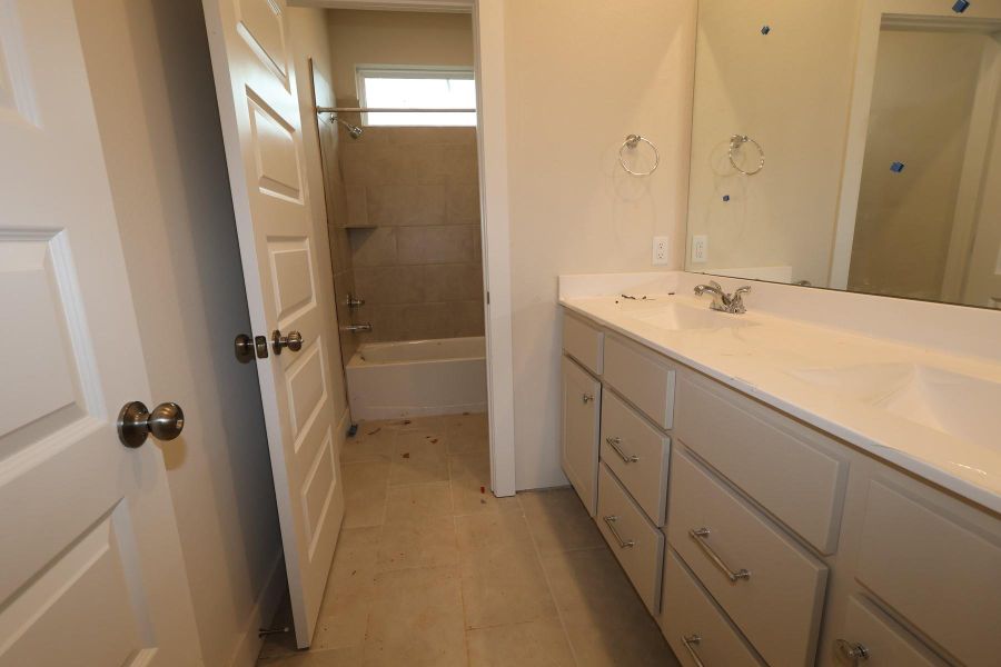 Furnished interior view inside a new home in Clopton Farms, Montgomery (Image 3). Furnished interior view inside a new home in Clopton Farms, Montgomery (Image 3).