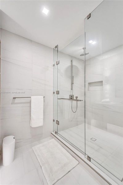 Image 89 of a home in .