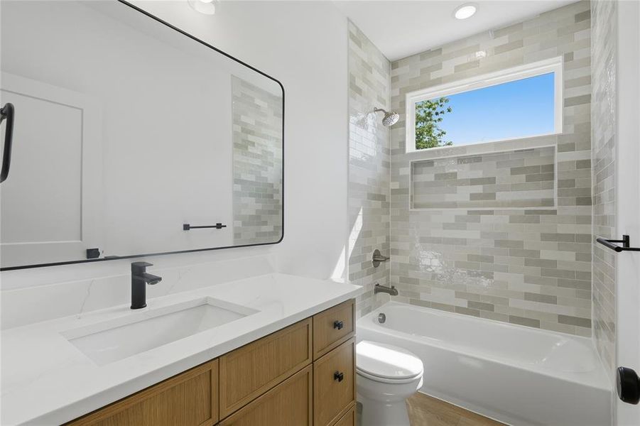 Furnished interior view inside a new home in , Dallas (Image 6).