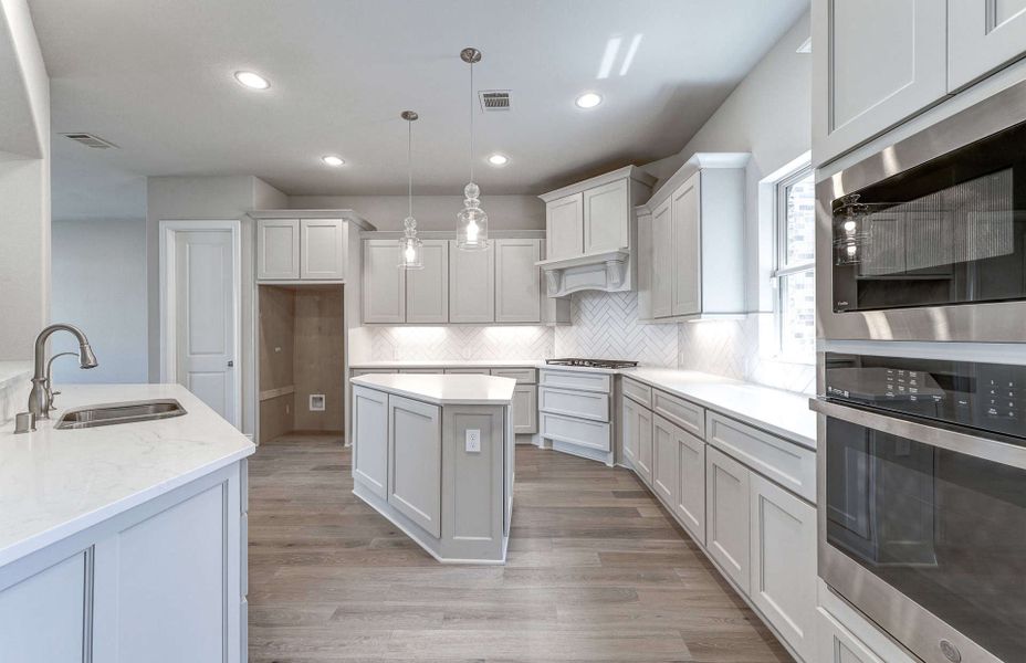 Furnished interior view inside a new home in Artavia 70′, Conroe (Image 4).