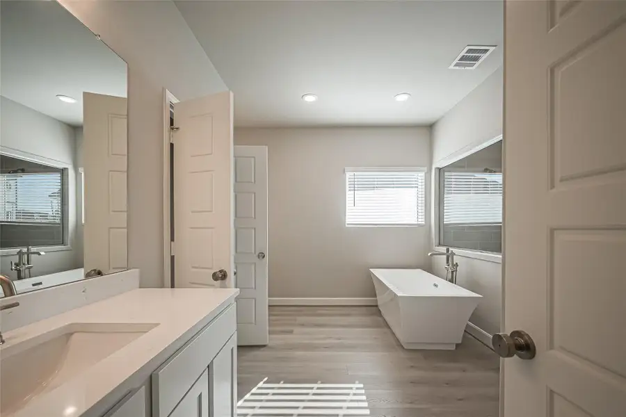 Furnished interior view inside a new home in Regents Court, Houston (Image 11).