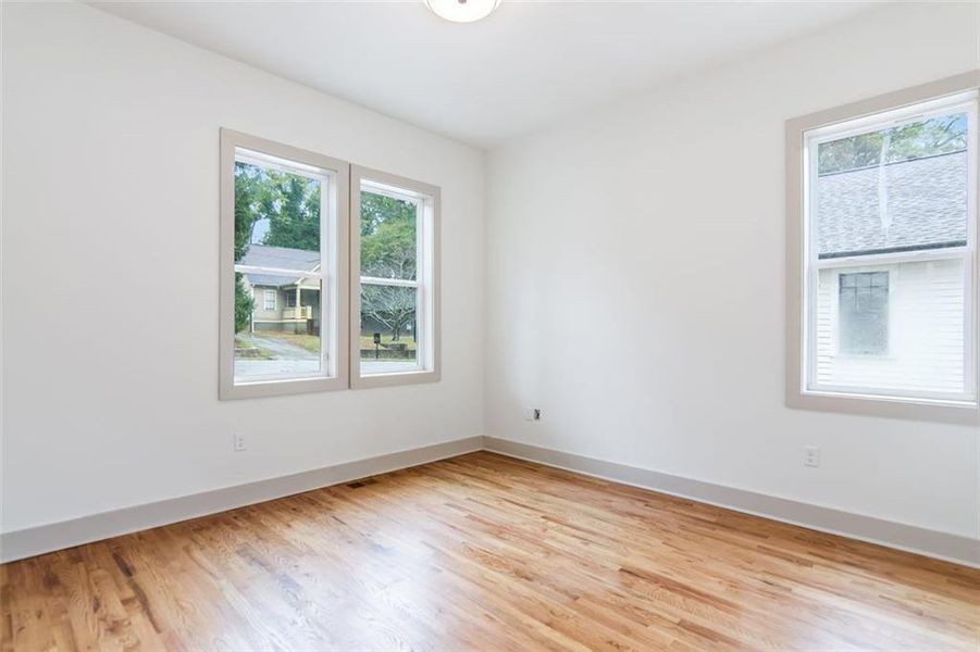 Spacious, unfurnished interior of a new home in , Atlanta (Image 24).