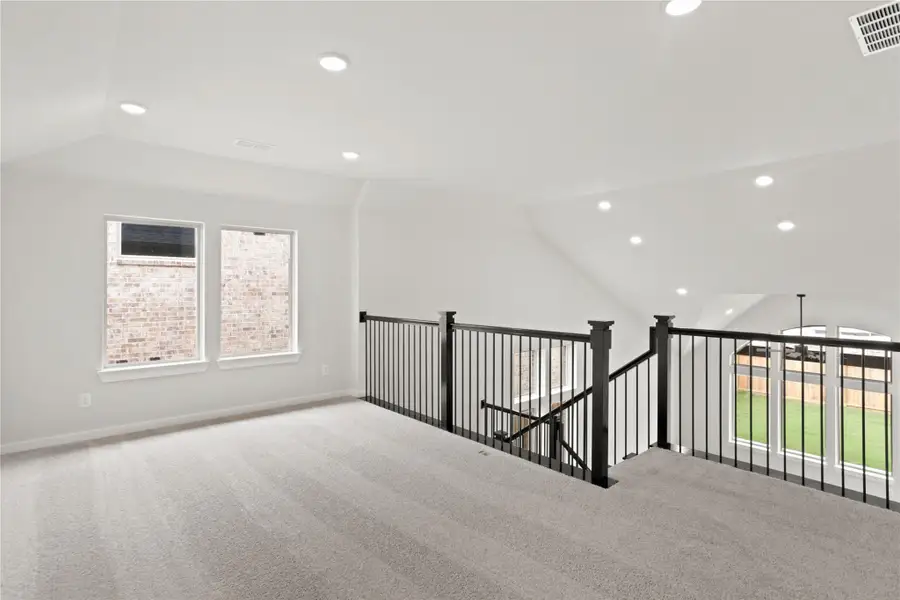 *REPRESENTATION PHOTO OF THE SAME FLOOR PLAN, FINISHES WILL VARY!*