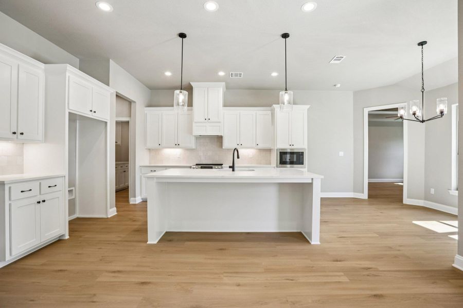 Furnished interior view inside a new home in Drake's Landing, Salado (Image 3).
