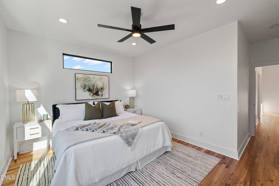 52-813 N Roxboro_6874 52-813 N Roxboro_6874