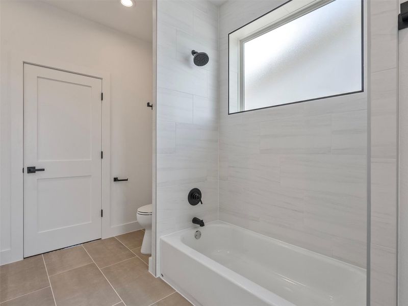 Image 7 of a home in . Image 7 of a home in .