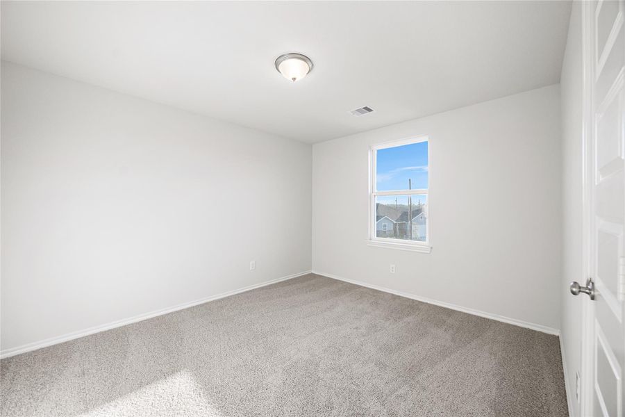 Spacious, unfurnished interior of a new home in Hill & Dale Ranch, Splendora (Image 7).