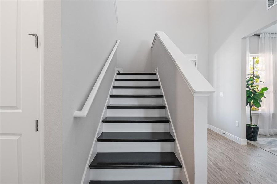 Spacious, unfurnished interior of a new home in , Orlando (Image 59).