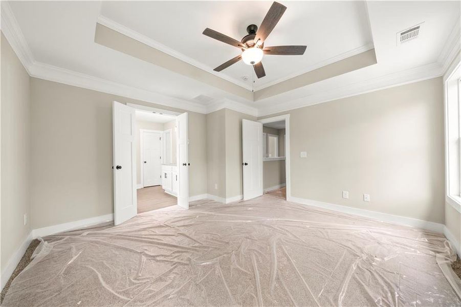Spacious, unfurnished interior of a new home in Benson Estates, Dallas (Image 29).