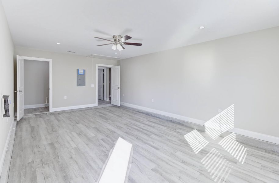 Spacious, unfurnished interior of a new home in , Walterboro (Image 27). Spacious, unfurnished interior of a new home in , Walterboro (Image 27).