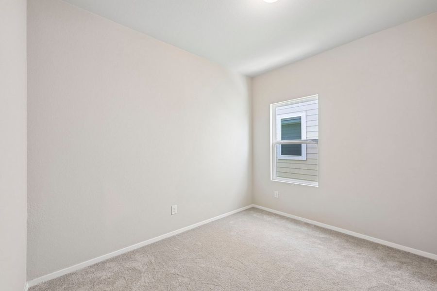 Spacious, unfurnished interior of a new home in Cascade, Liberty Hill (Image 17).