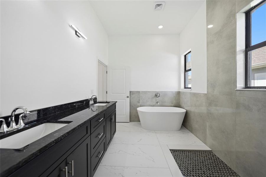 Furnished interior view inside a new home in , Port Charlotte (Image 9).
