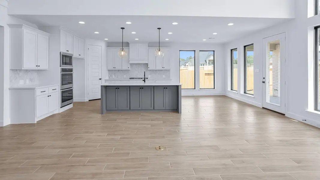 Spacious, unfurnished interior of a new home in Briarley, Montgomery (Image 9).