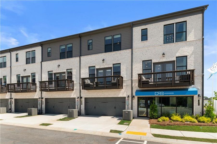 Condo located in McDonough, GA showcasing its design and architecture (Image 3).