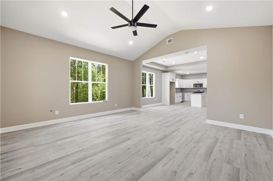 Spacious, unfurnished interior of a new home in , Calhoun (Image 16).