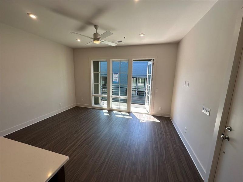 Spacious, unfurnished interior of a new home in , Atlanta (Image 11).