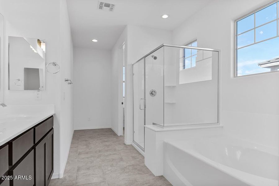 3817 S Tulip - Ready Now