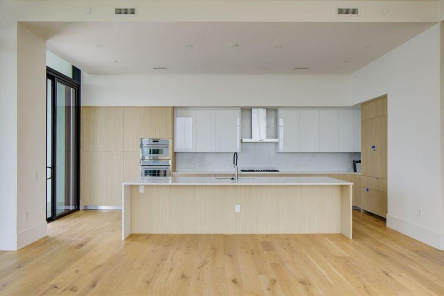 Image 17 of a home in The Dillon Buckhead.