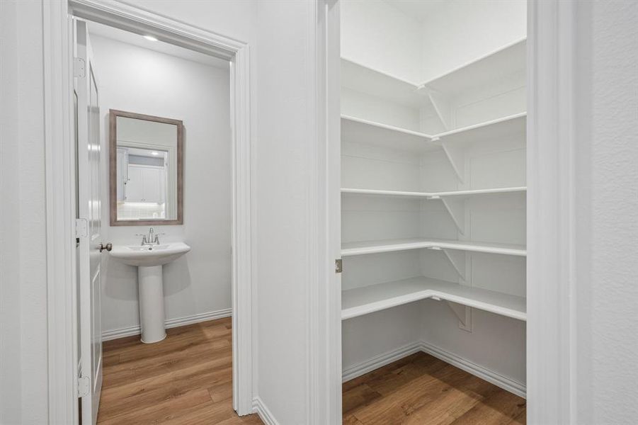 Featuring a spacious walk in pantry, this dream home offers your inner chef outstanding storage space! Featuring a spacious walk in pantry, this dream home offers your inner chef outstanding storage space!