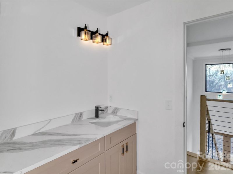 Full-bath upper Full-bath upper