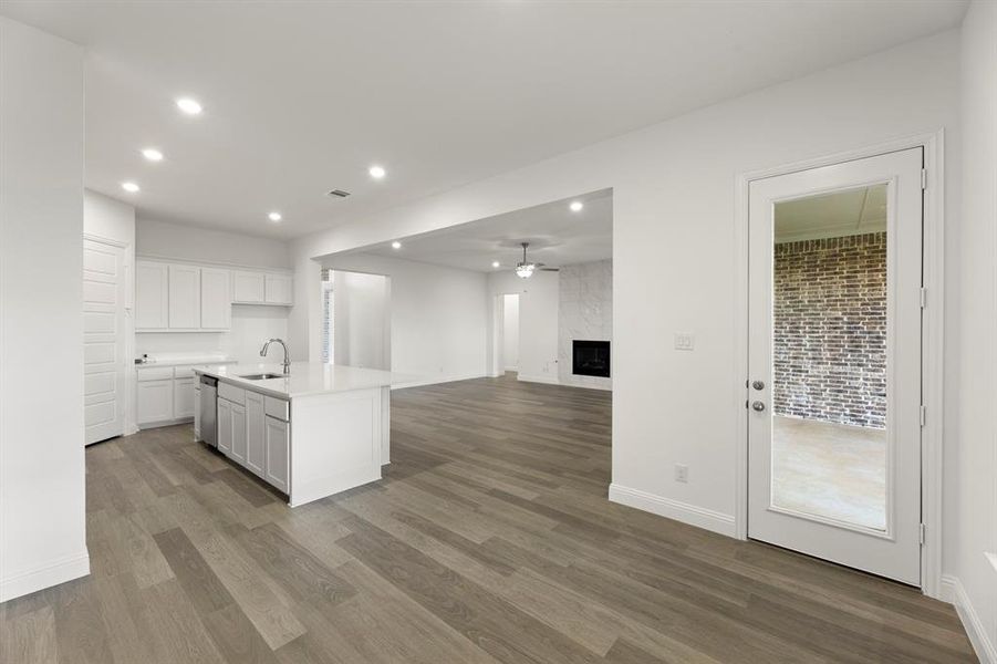 11. 3013 Box Elder - Dining (2)