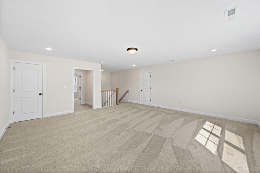 Spacious, unfurnished interior of a new home in Grove Park, Clemmons (Image 32).
