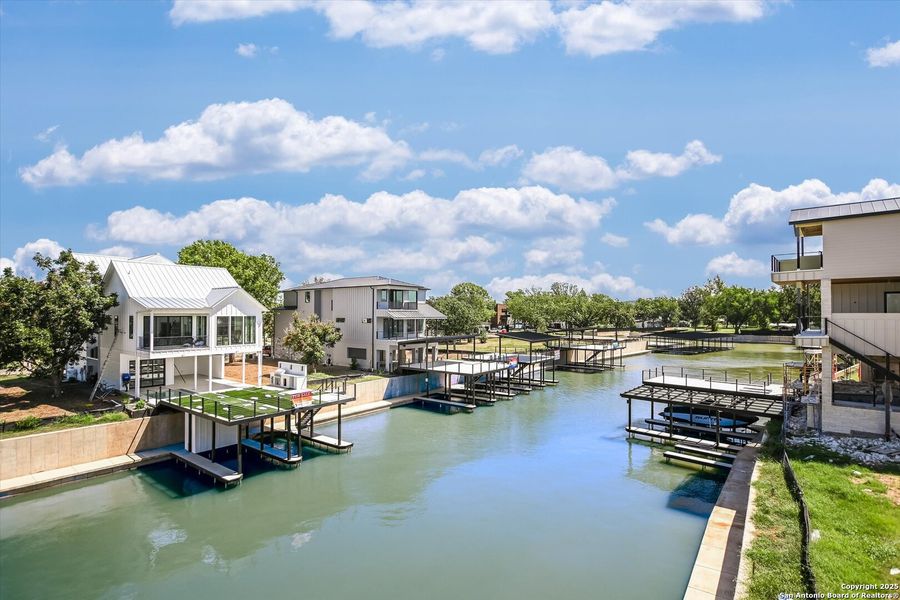 Community amenities in , Kingsland (Image 37).