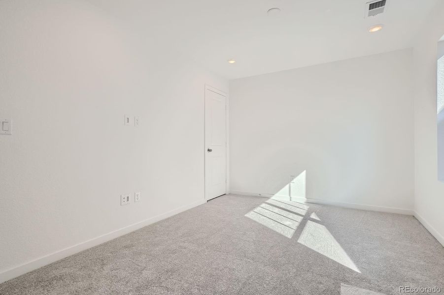 Spacious, unfurnished interior of a new home in Parterre: Paired Homes, Thornton (Image 6). Spacious, unfurnished interior of a new home in Parterre: Paired Homes, Thornton (Image 6).